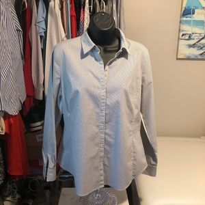 🌺💜Worthington stretch button down blouse size 10 P stripe🔥💚NWT